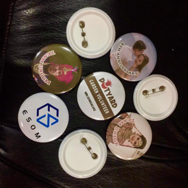 Button Badges  with Printing ( 8 nos set )
