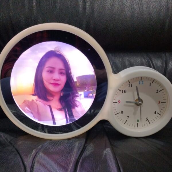 Magic Mirrorwith Clock